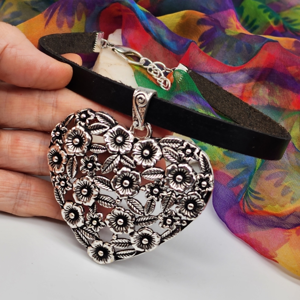 Lrge Silver Heart Pendant Boho Genuine Black Leather Floral Filigree - Picture 4 of 12